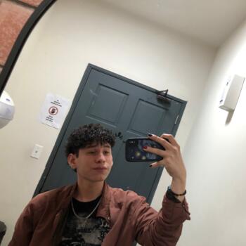 Niñera en David: Carlos