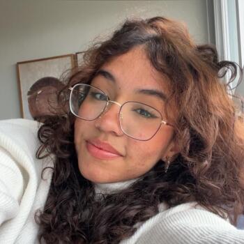 Babysitter in Palhoça: Ana Beatriz