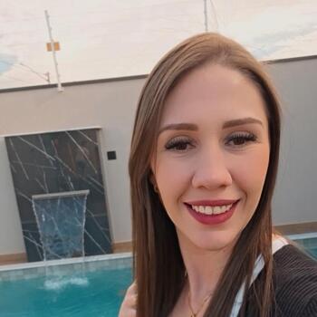 Babysitter Campinas: Thayara De Marco
