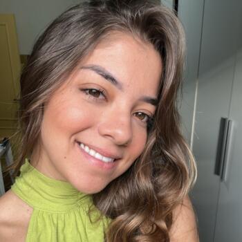 Babysitter in Nice: Julia