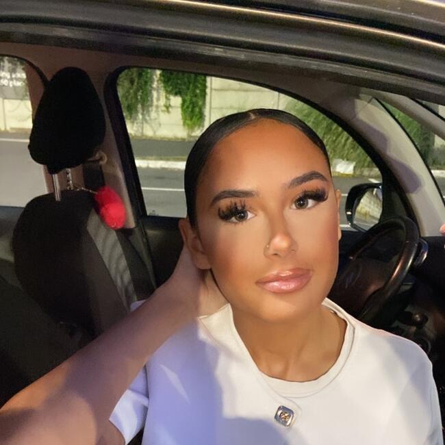 Babysitter in Ivry-sur-Seine: Celia