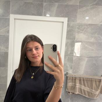 Babysitter in Plouër-sur-Rance: Romane