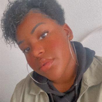 Baby-sitter in Créteil: Leslie