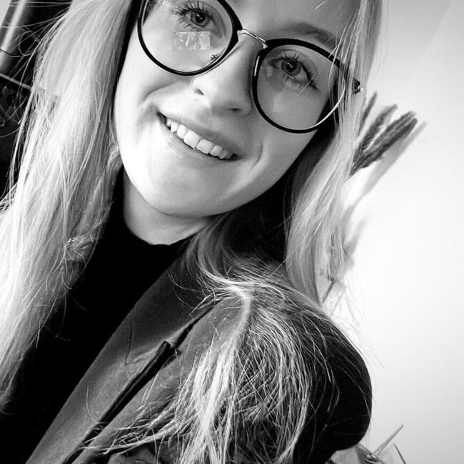 Babysitter in Rousset: Melyssa