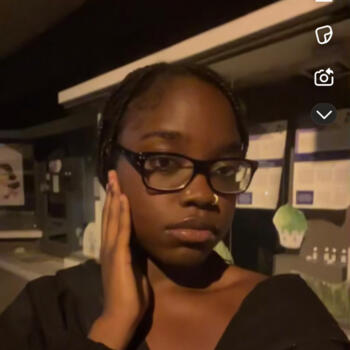 Baby-sitter in La Chaux-de-Fonds: Brainda