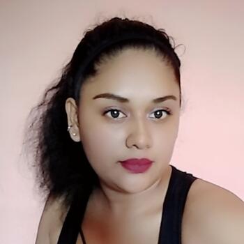 Babysitter Panama City: Cristina