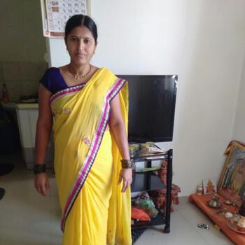 पुणे में बेबीसिटर: RUKMINI
