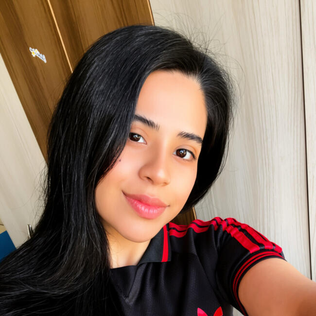 Babysitter in Brasília: Adriana