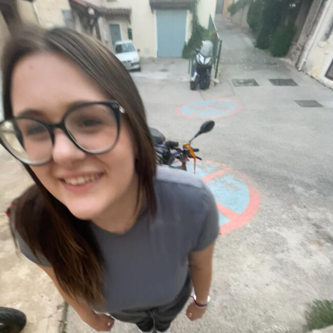 Nanny in La Garde: Siriana