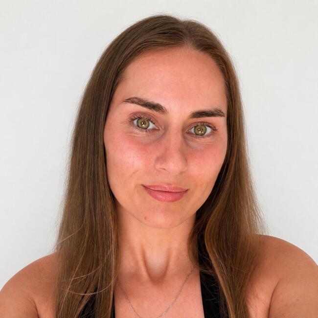 Babysitter in Chesterfield: Leah
