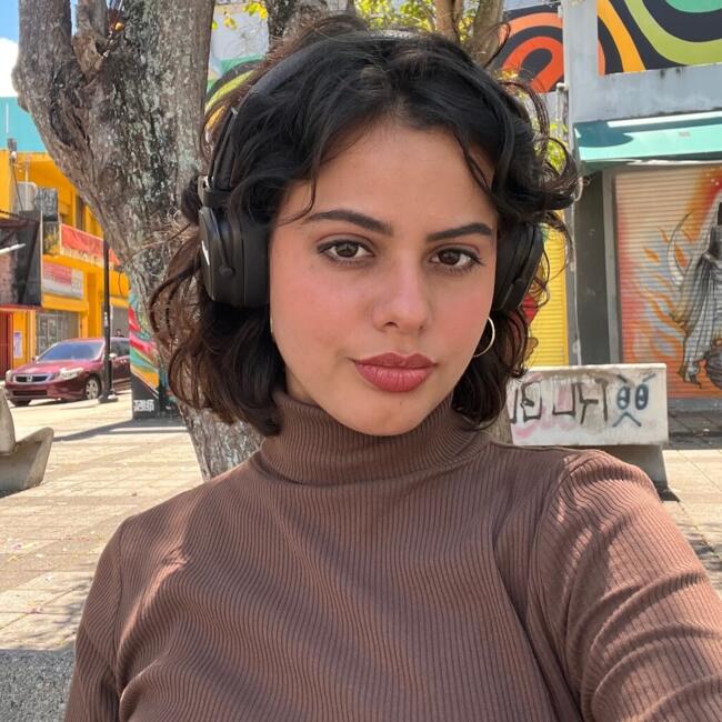 Babysitter in San Juan: Alondra Isabel