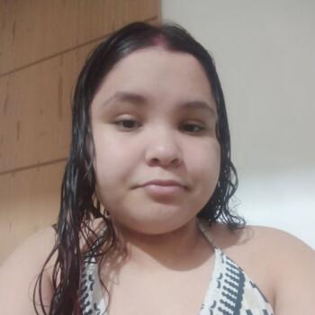 Babysitter in Muriaé: Anna clara