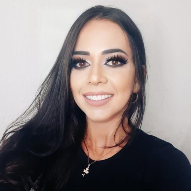 Babysitter in Ponta Grossa: Camila