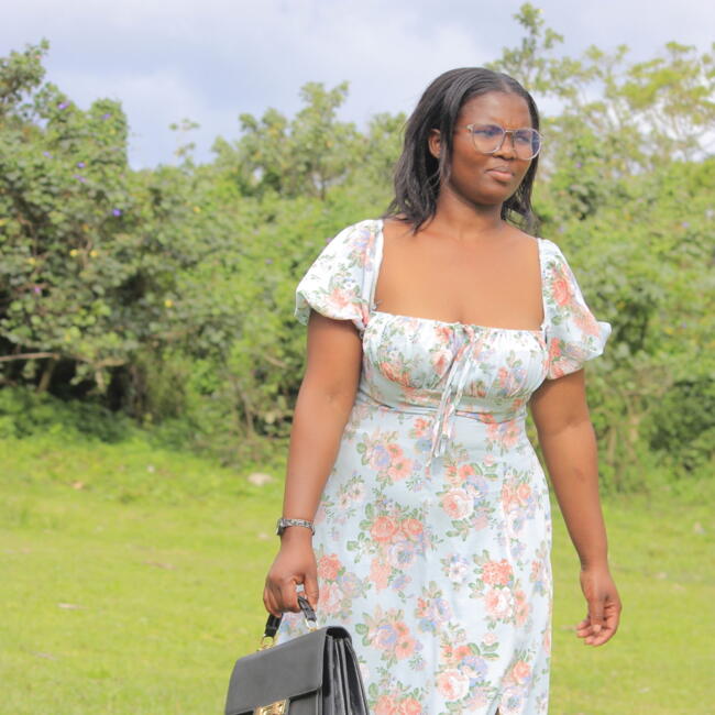 Babysitter in East London: Nolundi