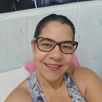 Babysitter in Vila Velha: Mônica Chaves