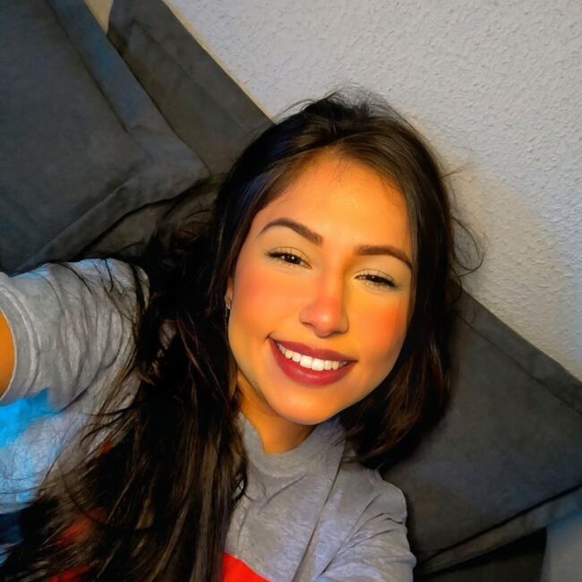 Babysitter in Goiânia: Daniela