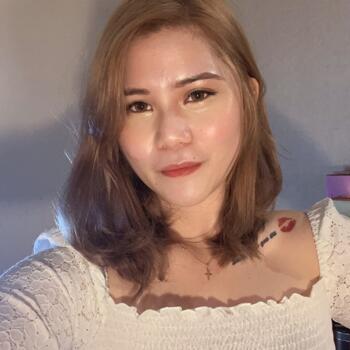 Babysitting job in Ballyboden: babysitting job Suet Mun