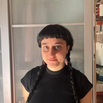 Babysitter Roma: Viola