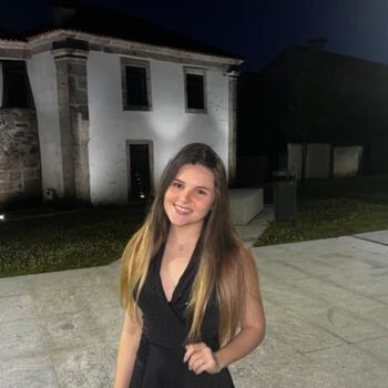 Babysitter Vilarinho de Cima: Inês