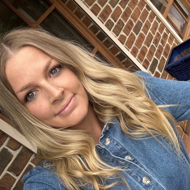 Babysitter in Adelaide: Darcy