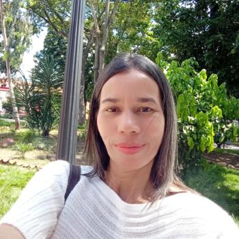 Babysitter in Caracas: Glenis