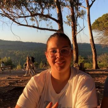 Babysitter in Lleida: Yasmine