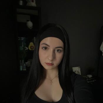 Babysitter in Cento: Katrin