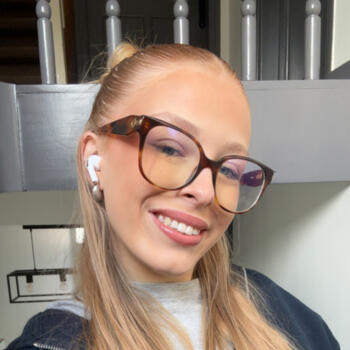 Babysitter Loos: Lilou