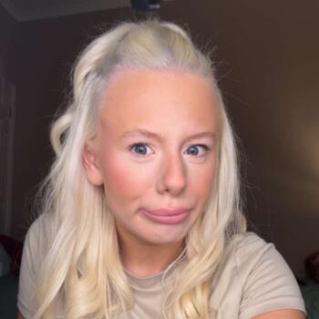 Babysitter in Swansea: SCARLETT