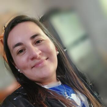 Niñera Rosario: Corina