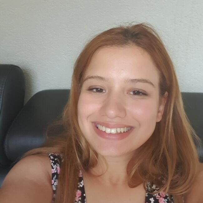 Babysitter in Limoges: Sofia