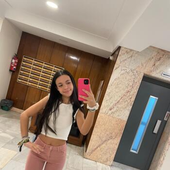 Babysitter in Madrid: Maria
