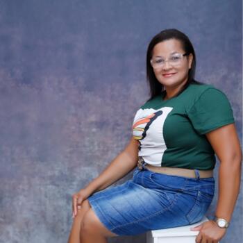 Babysitter Natal: Clenilda