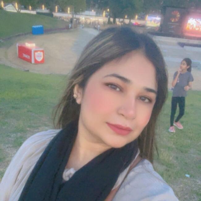 Babysitter em Almada: Mariam