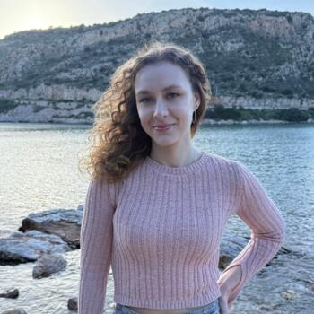Babysitter in Athens: Lidiia