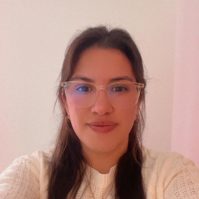 Babysitter a Milazzo: Micaela