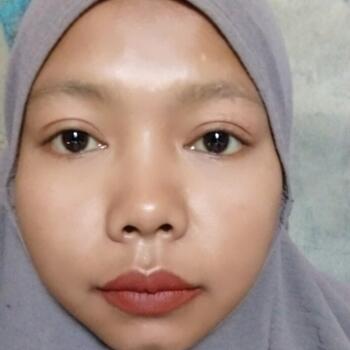 Babysitter di Kota Tegal: Siti