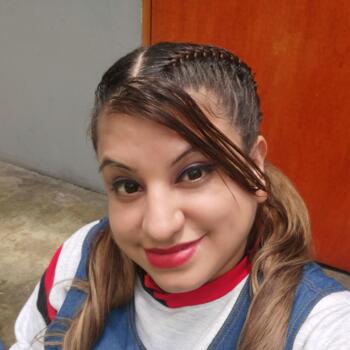 Babysitter in Independencia: Tracy