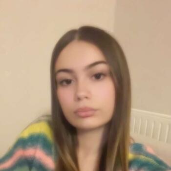 Babysitter in Bayonne: Luna