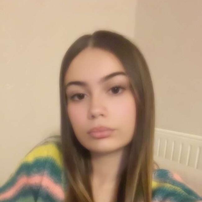 Babysitter in Bayonne: Luna