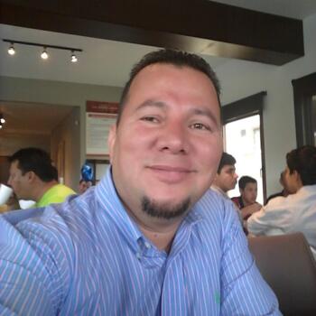 Babysitting job in Guatemala City: babysitting job Walter Mayén