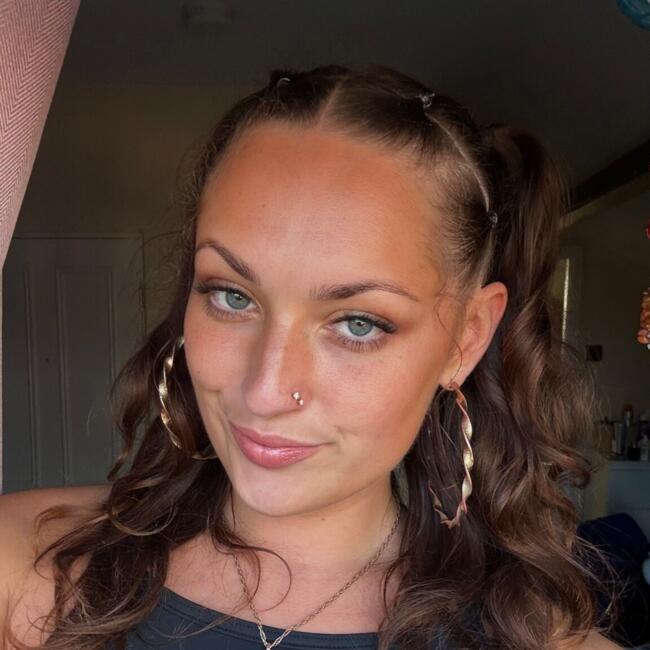Babysitter in Redditch: Megan