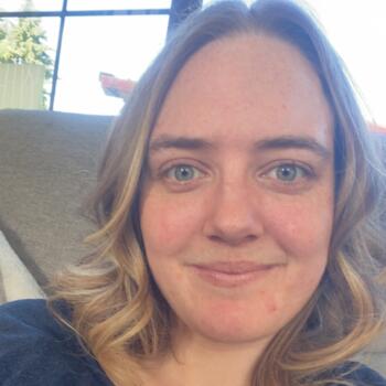 Baby-sitter in Palmerston North: Ranae