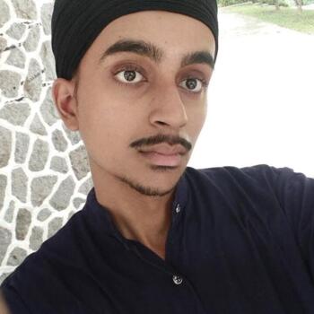 位于Singapore Island的临时保姆: Keerath