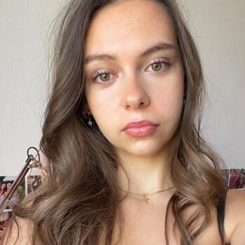 Baby-sitter Belleville-sur-Saône: Marie
