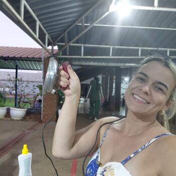Babysitter in Sertãozinho: Camila Gonçalves