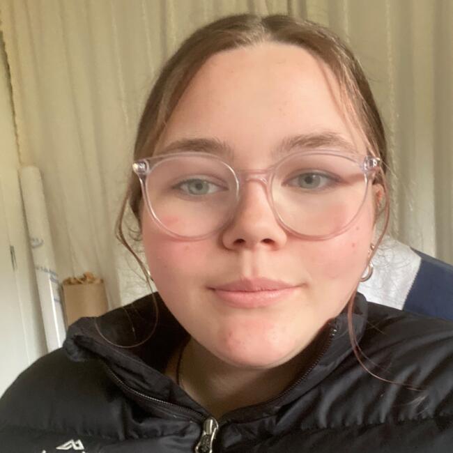 Babysitter in Lower Hutt: Lexy