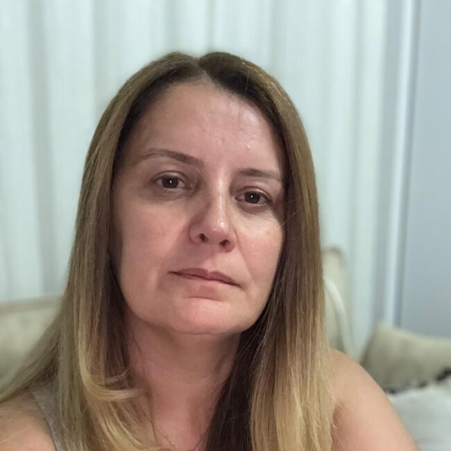 İstanbul bölgesinde bebek bakıcısı: Derya