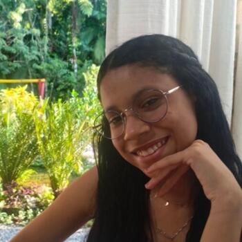 Babysitter in Joinville: Raissa