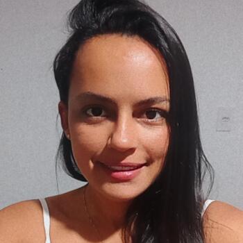 Emprego de babá em Contagem: emprego de babá Carol